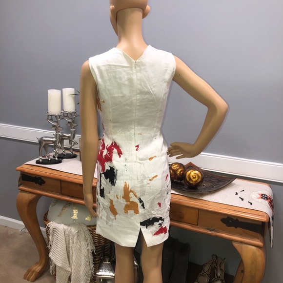 PIAZZA SEMPIONE White V" Neck Sleeveless Dress - Picture 8 of 12